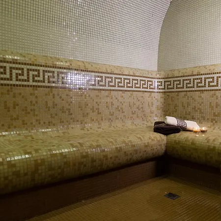 Astrea Hotel 3*