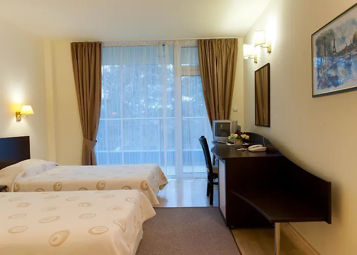 астрeя Хотел 3*