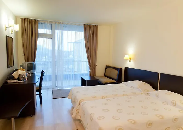 Хотел астрeя